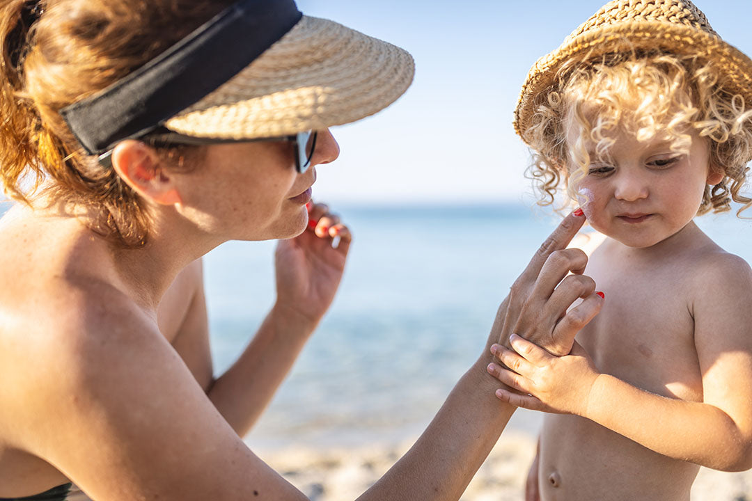 Abgelaufene Sonnencreme: Krebsgefahr für Kinder